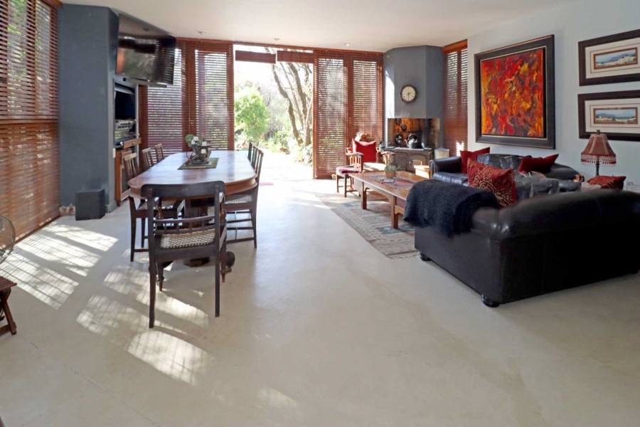 4 Bedroom Property for Sale in Hartbeespoort North West